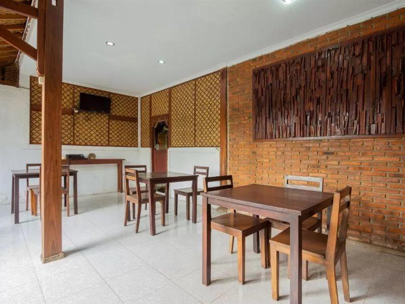 Abhaya Mudra Homestay Magelang Buitenkant foto
