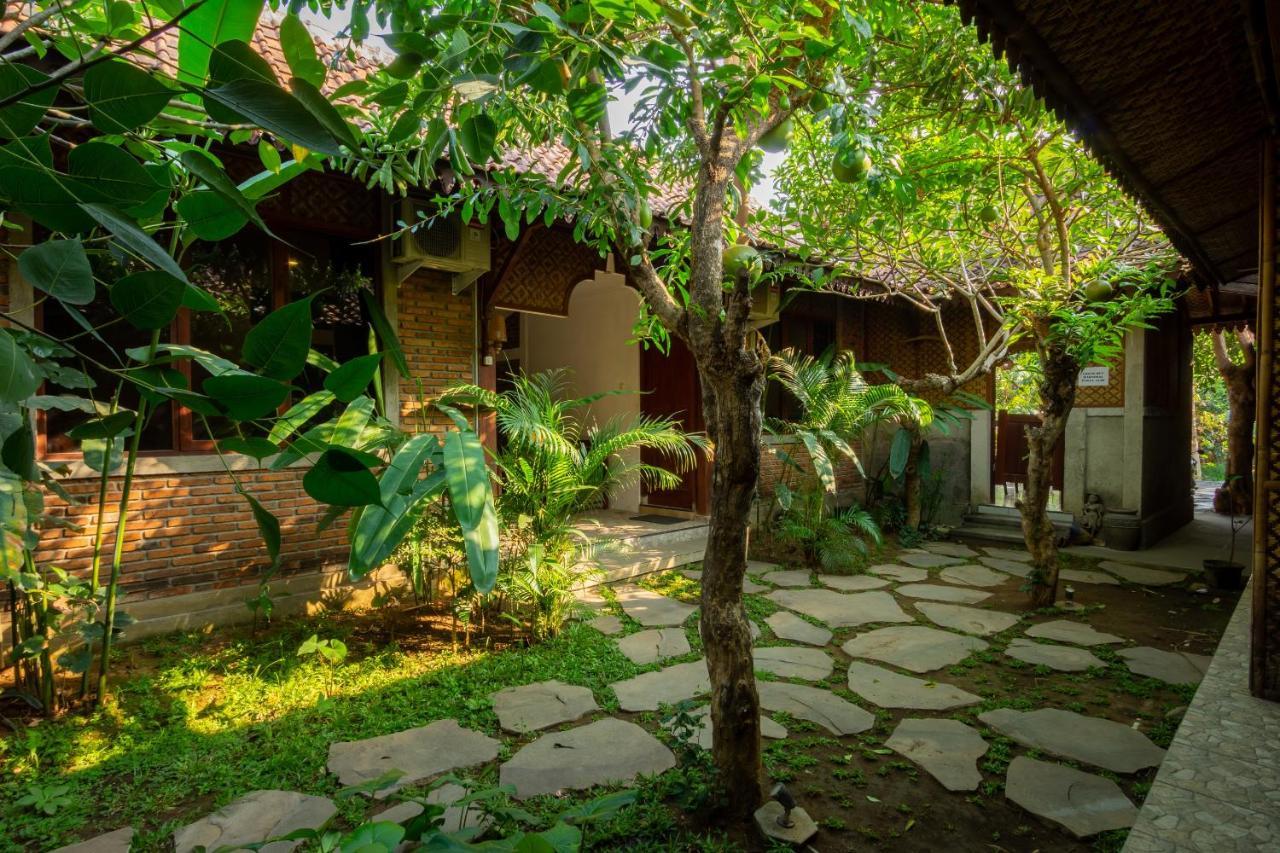 Abhaya Mudra Homestay Magelang Buitenkant foto