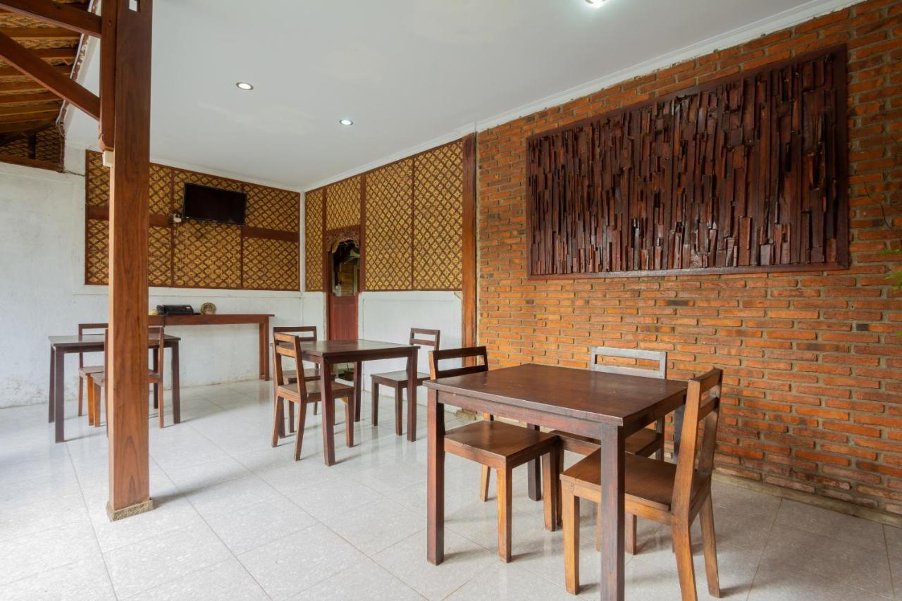 Abhaya Mudra Homestay Magelang Buitenkant foto